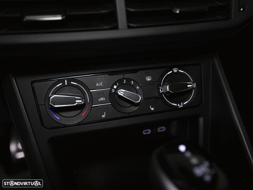 VW Taigo 1.0 TSI R-Line DSG - 27