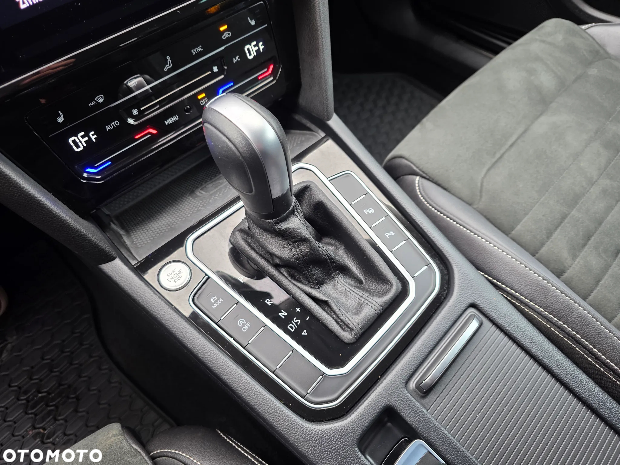 Volkswagen Passat 2.0 TDI EVO Elegance DSG - 23