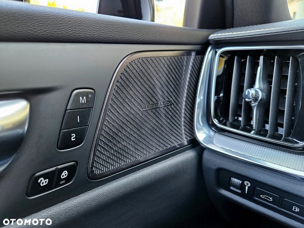 Volvo V60 T8 AWD Geartronic Polestar Engineered - 29