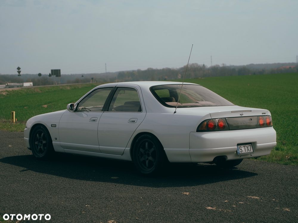 Nissan Skyline - 3