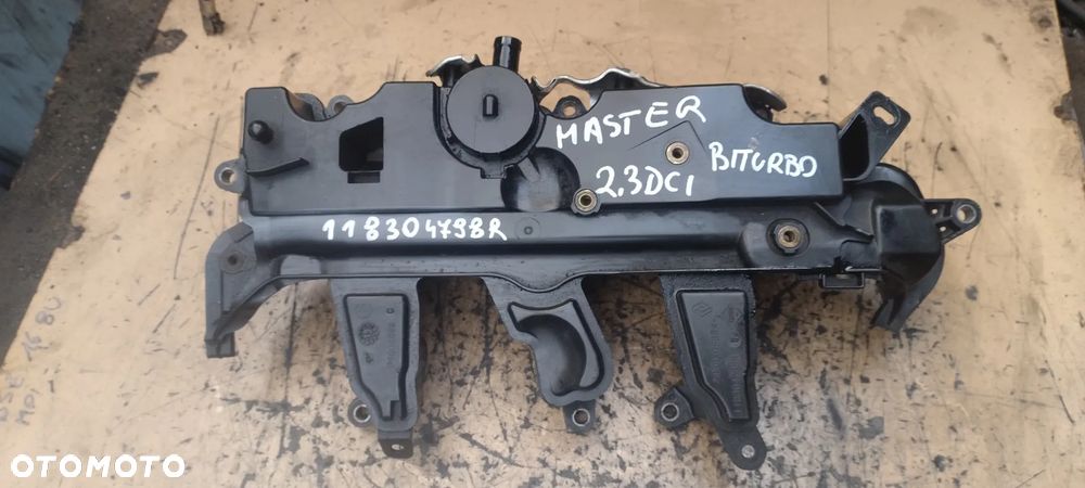 RENAULT MASTER III 2,3DCI BITURBO M9T pokrywa zaworów odma 118304798R - 1