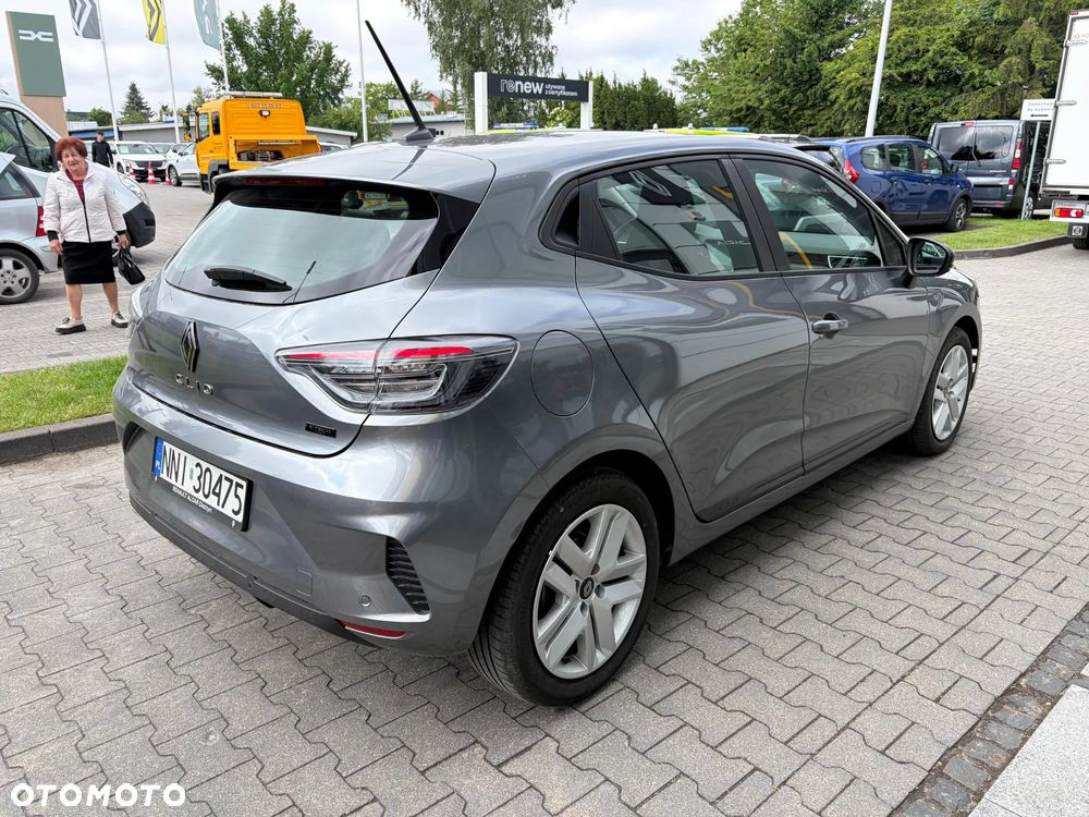 Renault Clio - 8