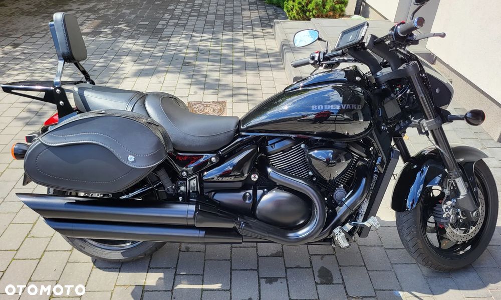 Suzuki Boulevard - 4
