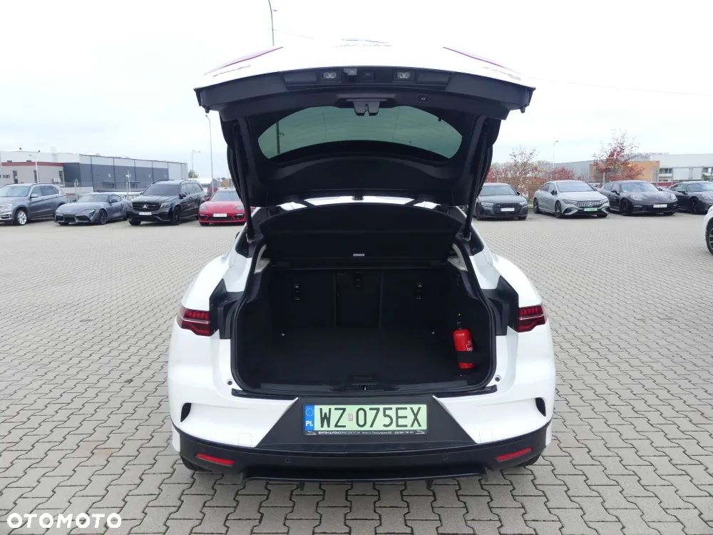 Jaguar I-Pace - 8