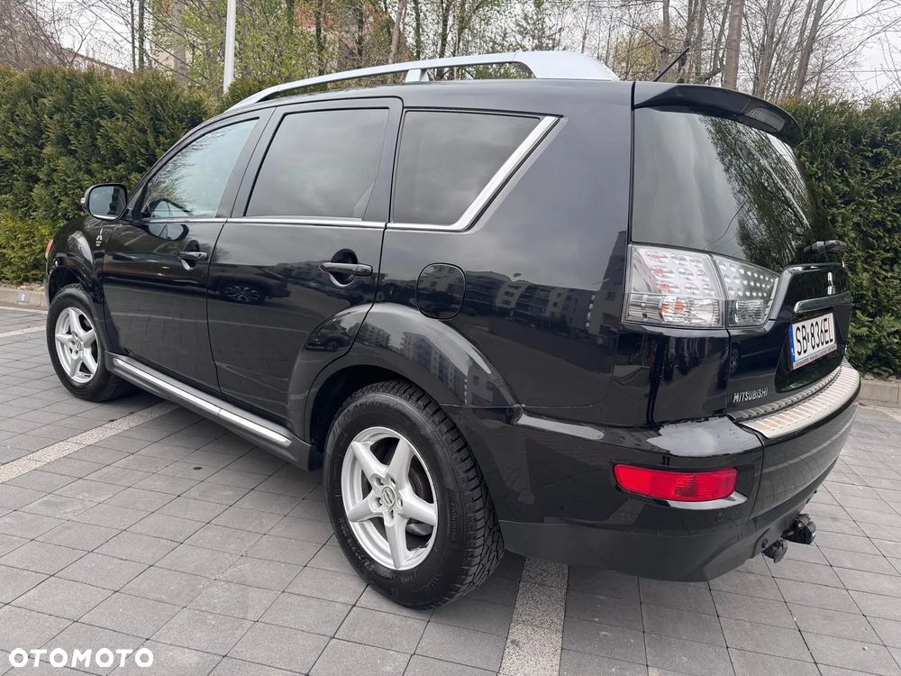 Mitsubishi Outlander 2.0 DID Instyle - 1