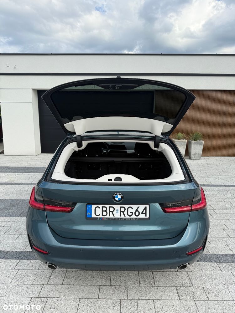 BMW Seria 3 318d - 36