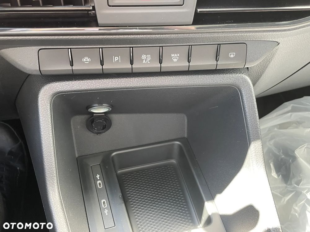 Ford Tourneo Connect Grand 1.5 EcoBoost Trend - 18