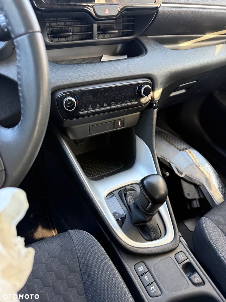 Toyota Yaris Hybrid 1.5 Active - 25