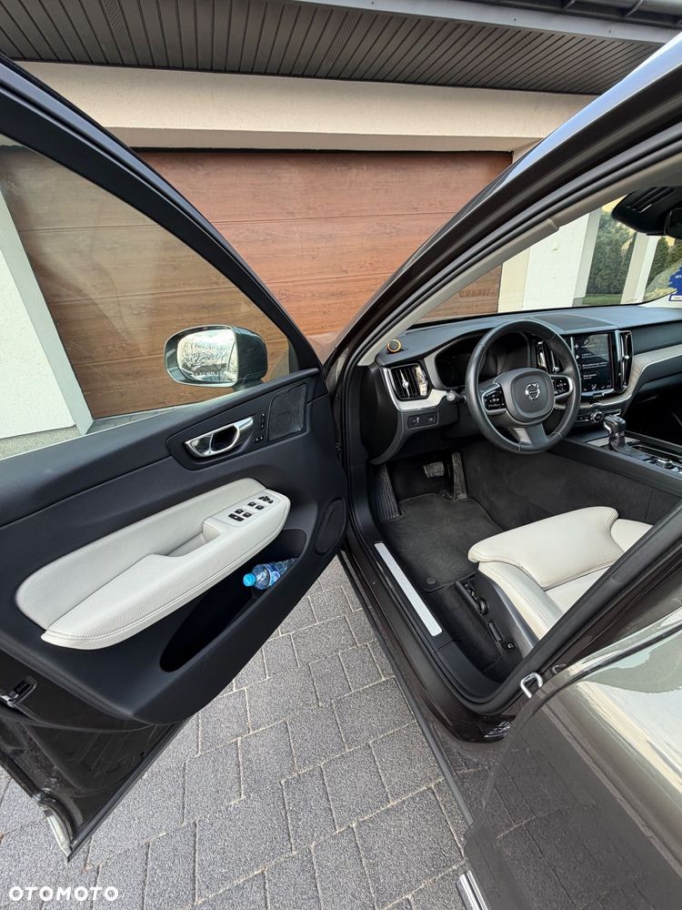 Volvo XC 60 D4 SCR Inscription - 12