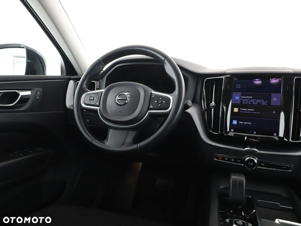Volvo XC 60 B4 D AWD Geartronic Momentum - 17
