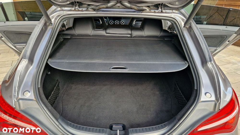Mercedes-Benz CLA - 10