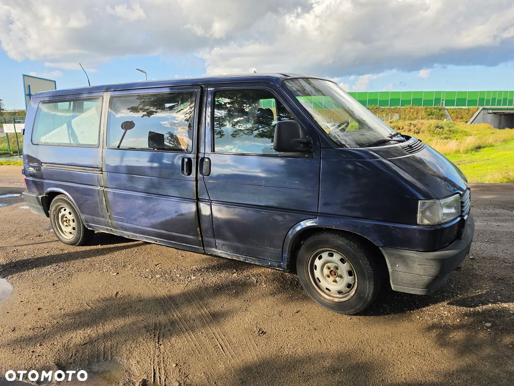 Volkswagen Transporter - 2