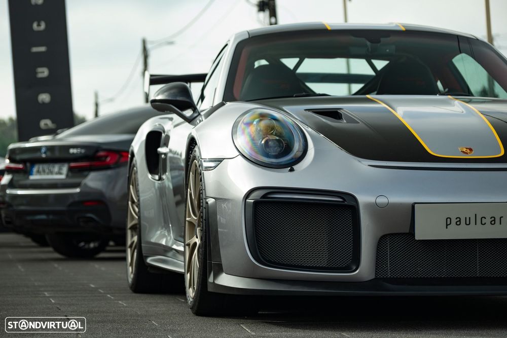 Porsche 911 (991) GT2 RS - 12