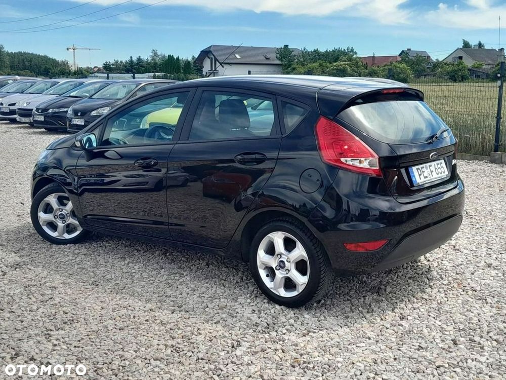 Ford Fiesta - 6