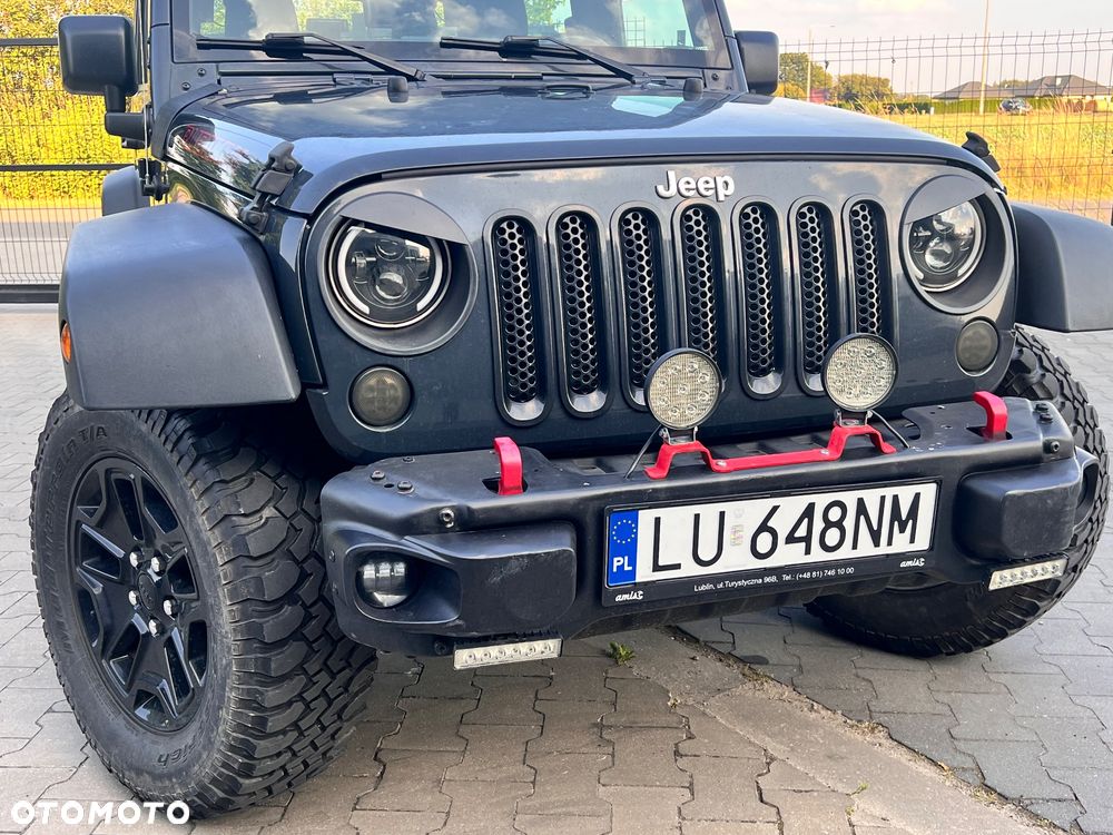 Jeep Wrangler - 5