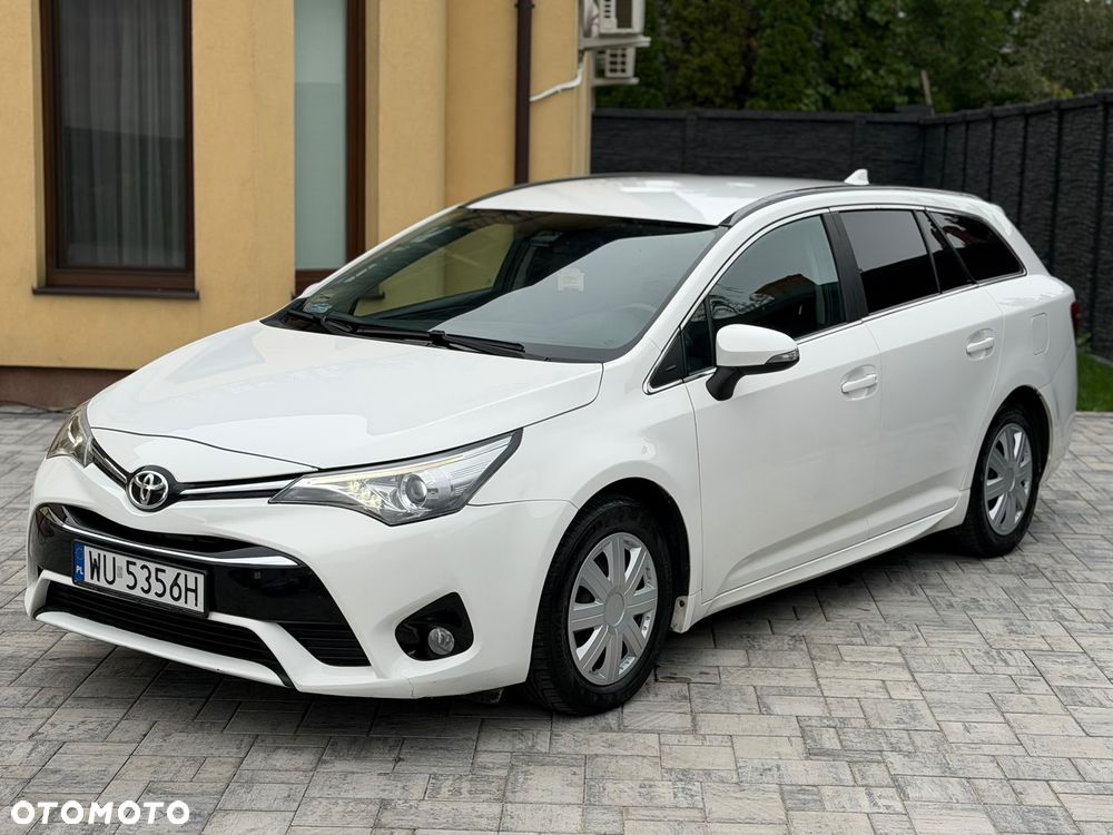 Toyota Avensis 1.8 Active - 3