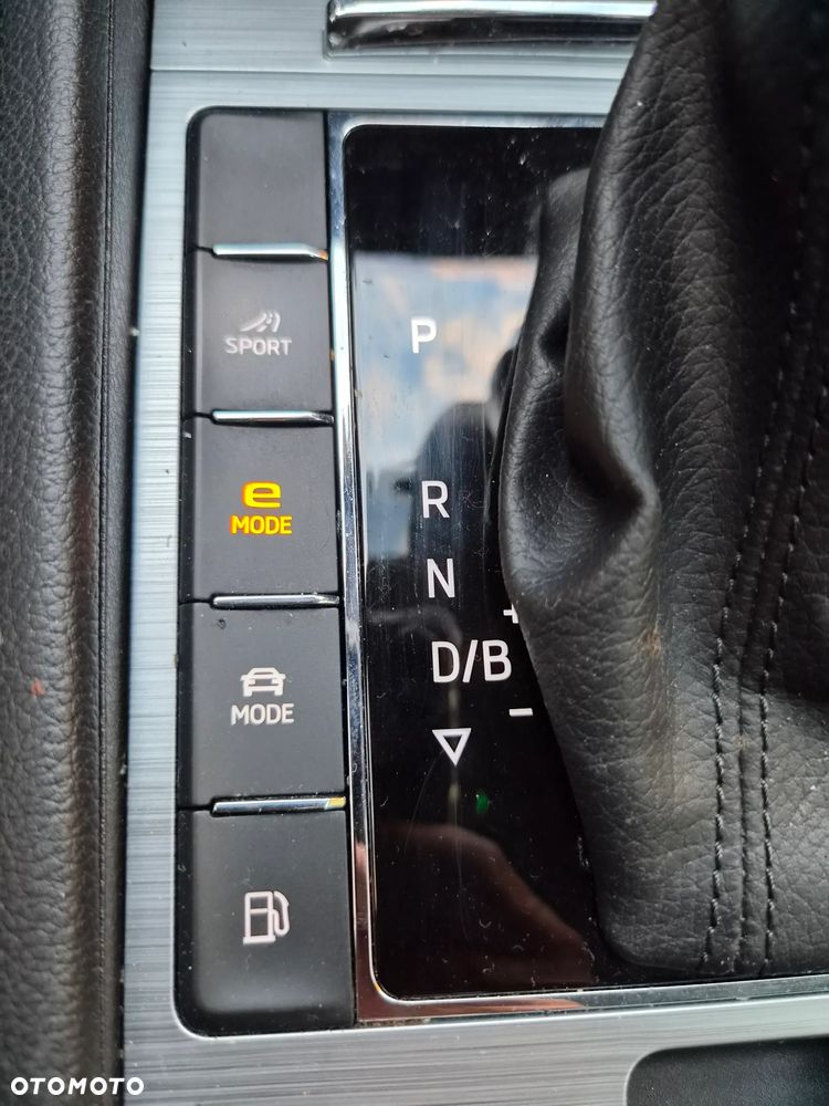 Skoda Superb 1.4 TSI Plug-In Hybrid Ambition DSG - 19
