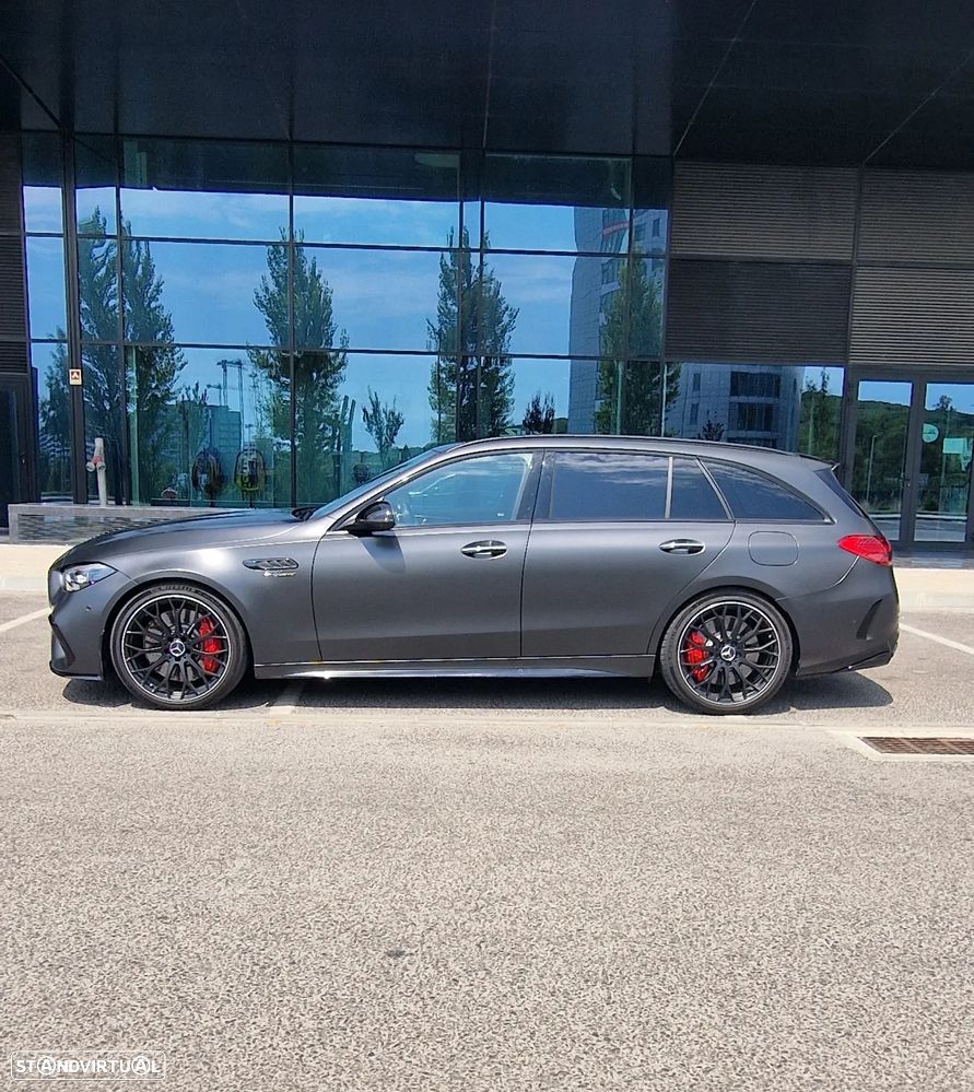 Mercedes-Benz C 63 AMG S E Performance 4Matic - 3