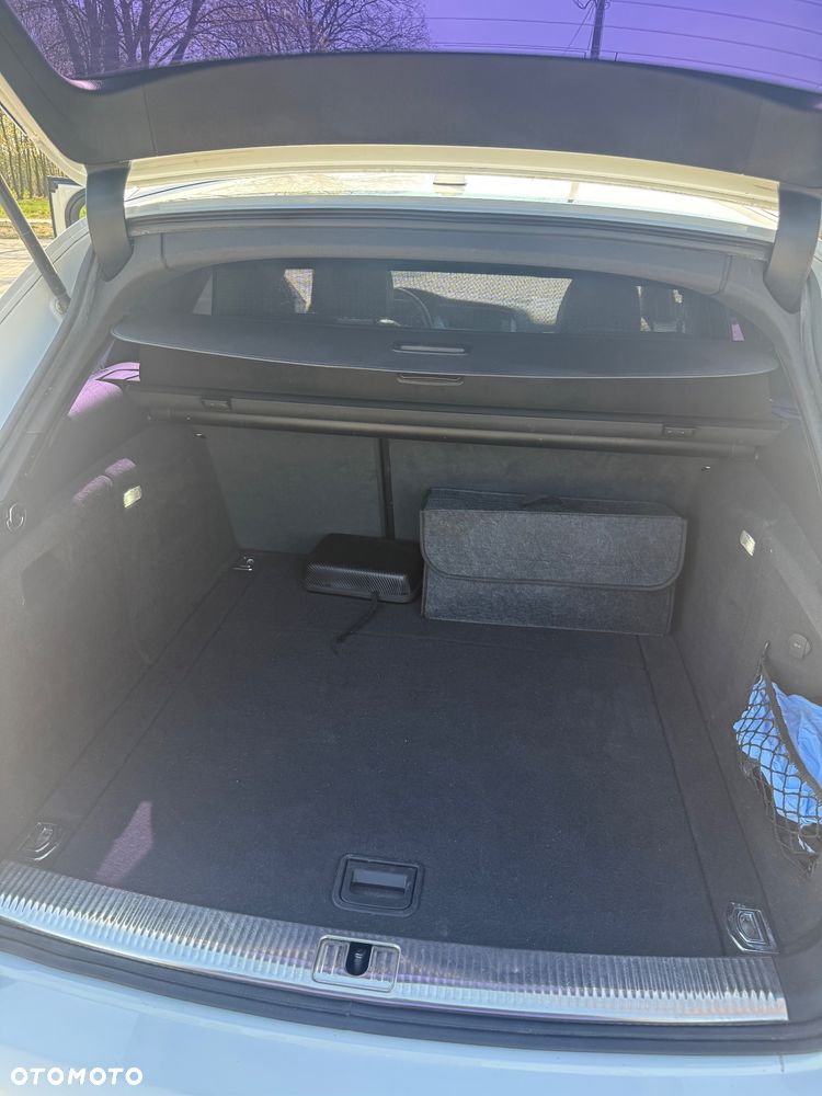 Audi A4 Avant 2.0 TDI Multitronic - 26