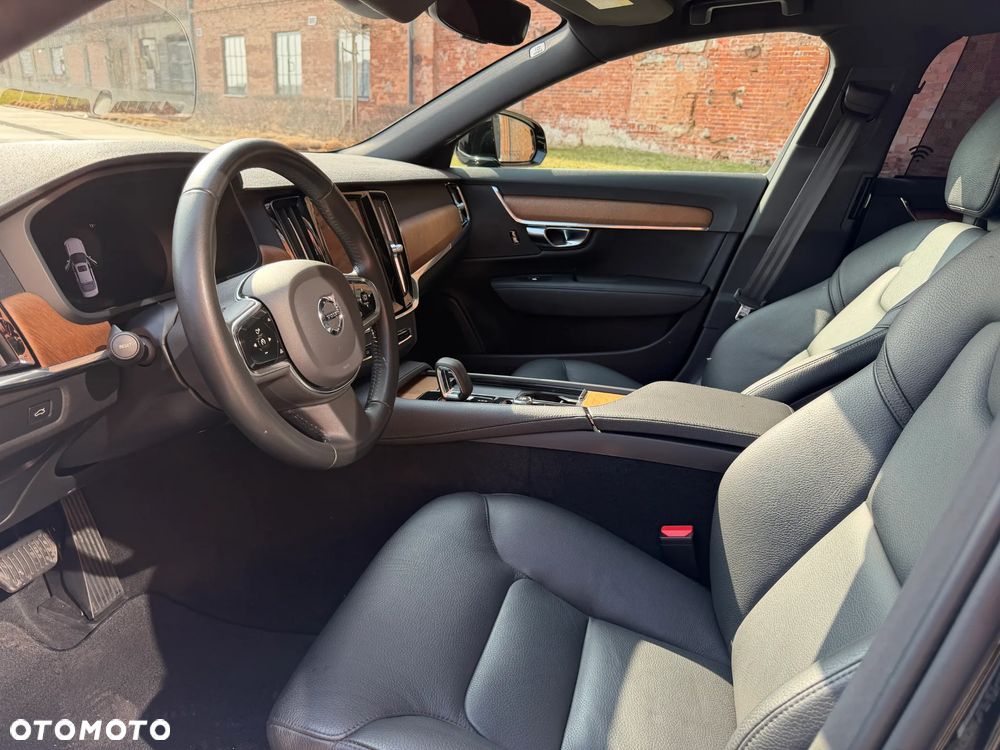 Volvo S90 - 24