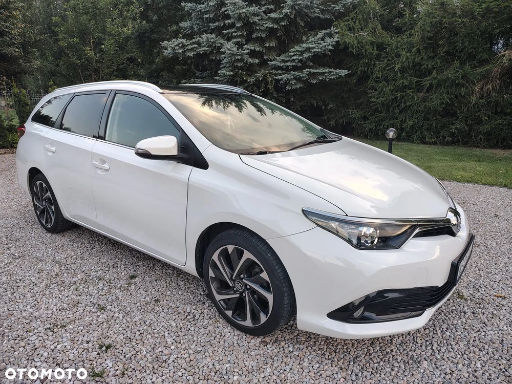 Toyota Auris - 16