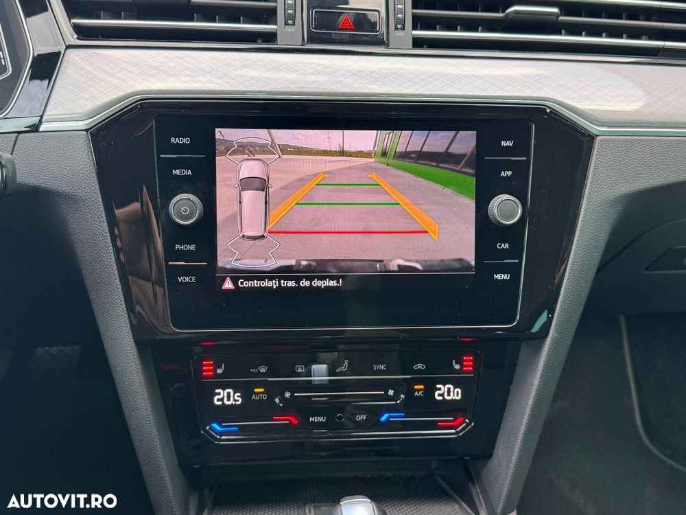 Volkswagen Passat 2.0 TDI SCR DSG Highline - 23