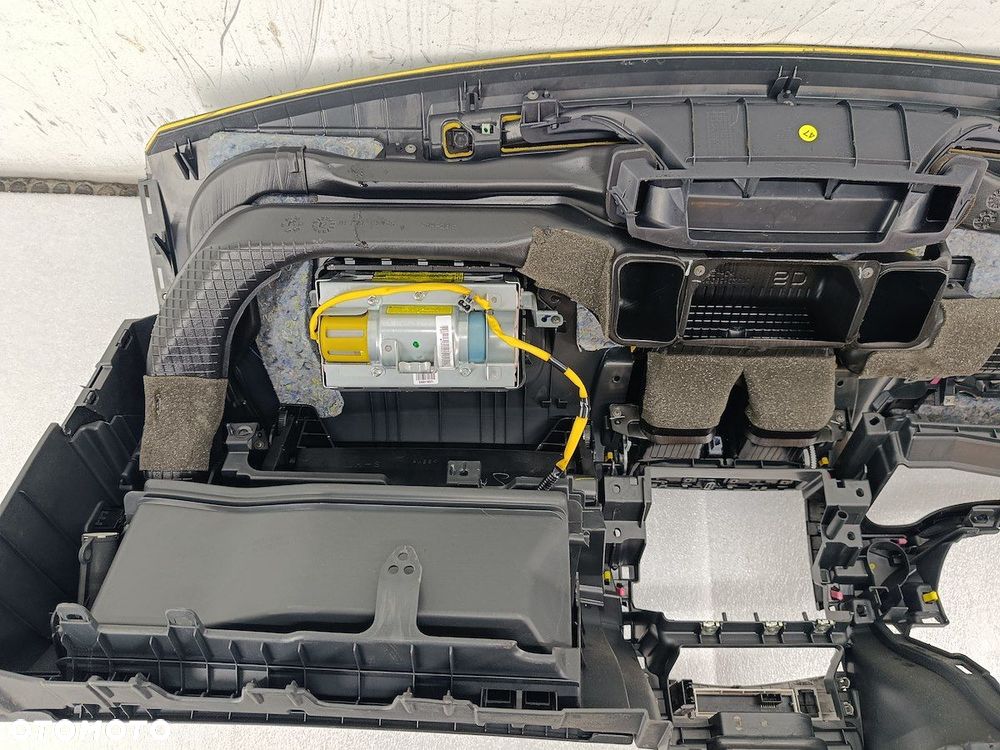 DESKA ROZDZIELCZA,KONSOLA PODUSZKI SENSOR PASY TOYOTA COROLLA X E15 - 13