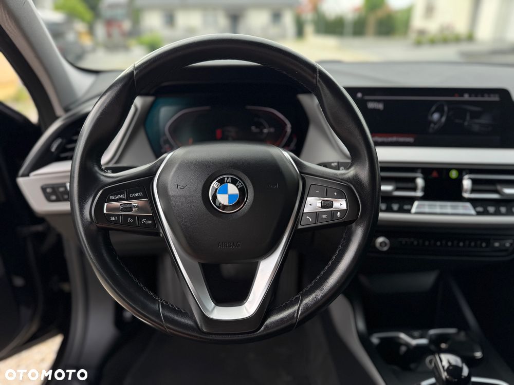 BMW Seria 1 118i Sport Line - 26