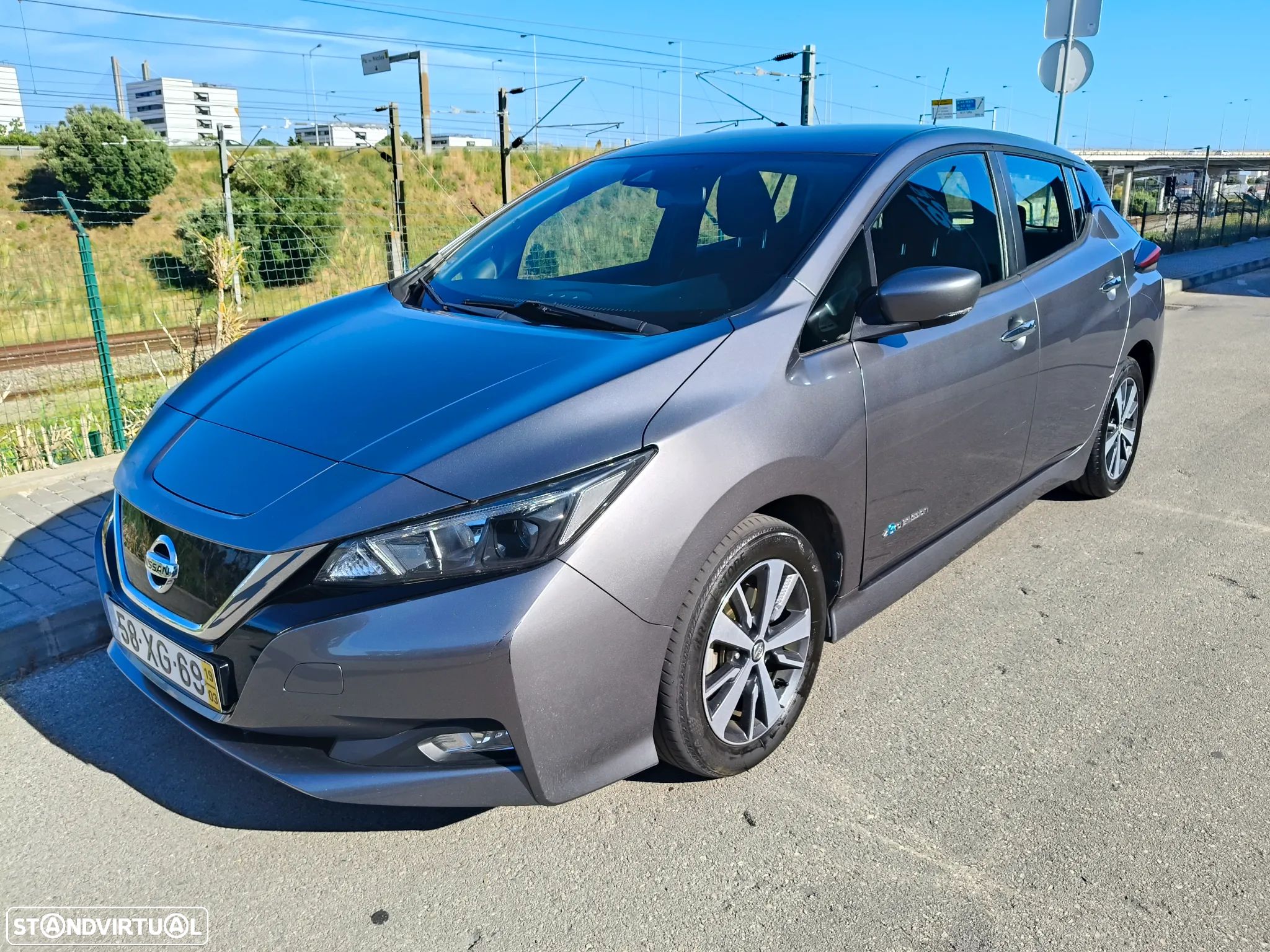 Nissan Leaf Acenta - 1