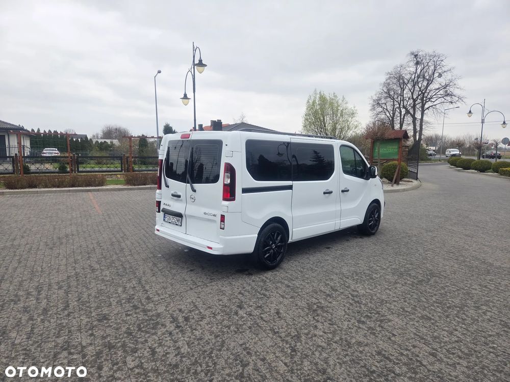 Opel Vivaro - 13