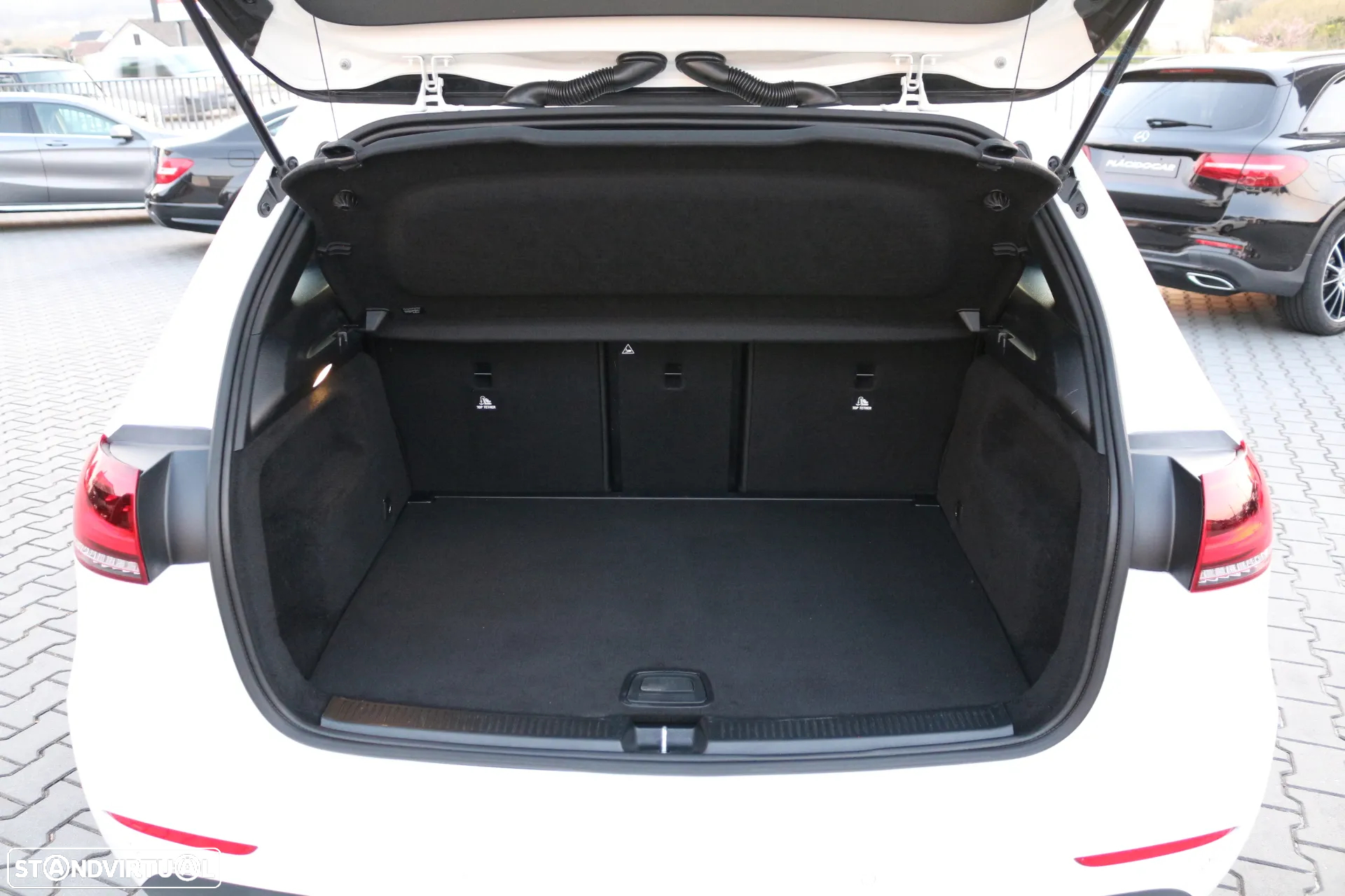 Mercedes-Benz B 180 d Style Aut. - 34