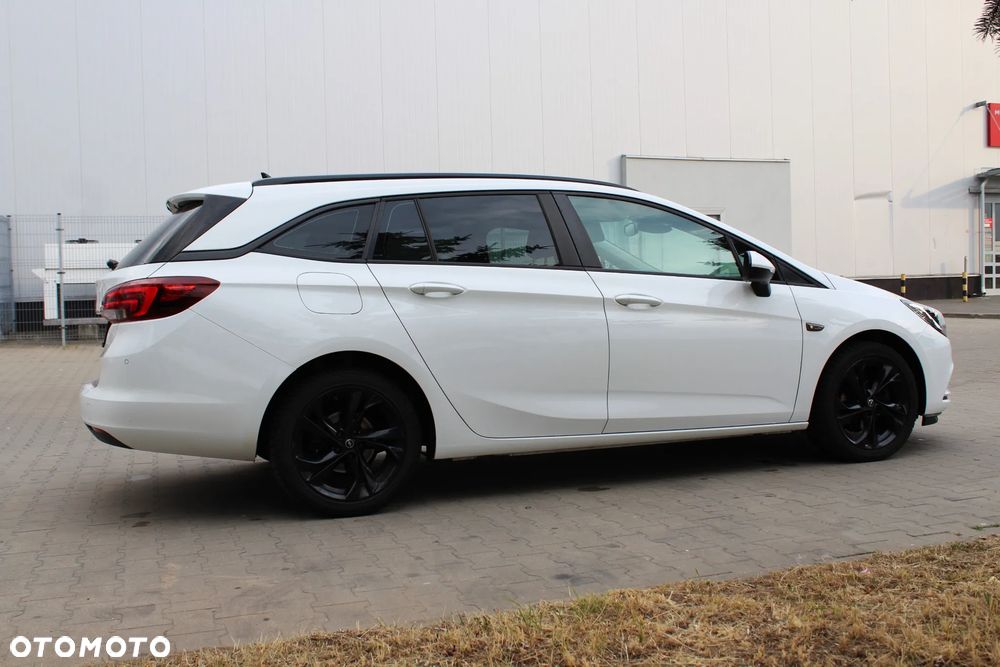 Opel Astra 1.6 CDTI Elite S&S - 8