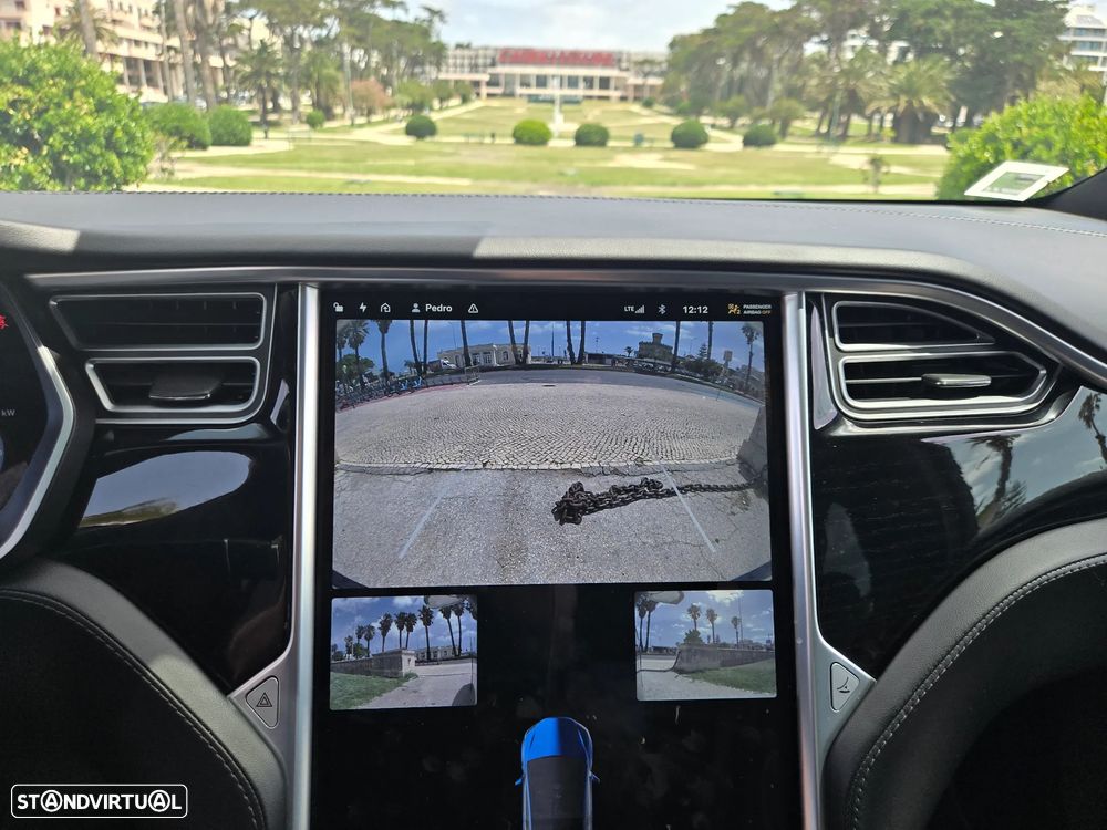 Tesla Model X 100D - 13