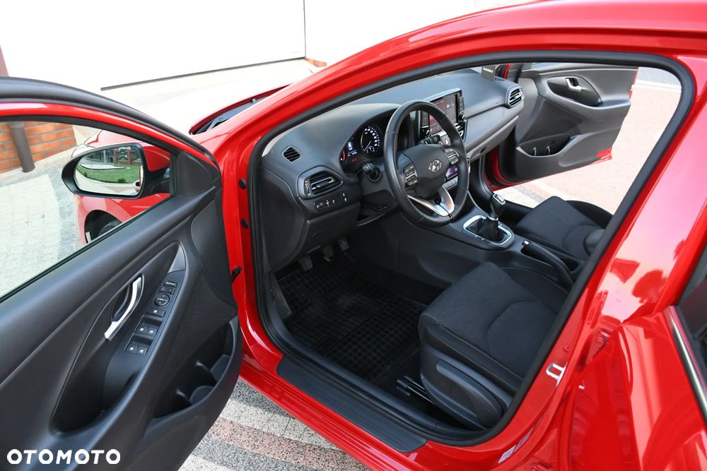 Hyundai i30 1.6 D Comfort - 18