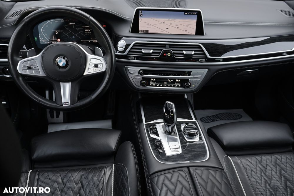 BMW Seria 7 745e - 11