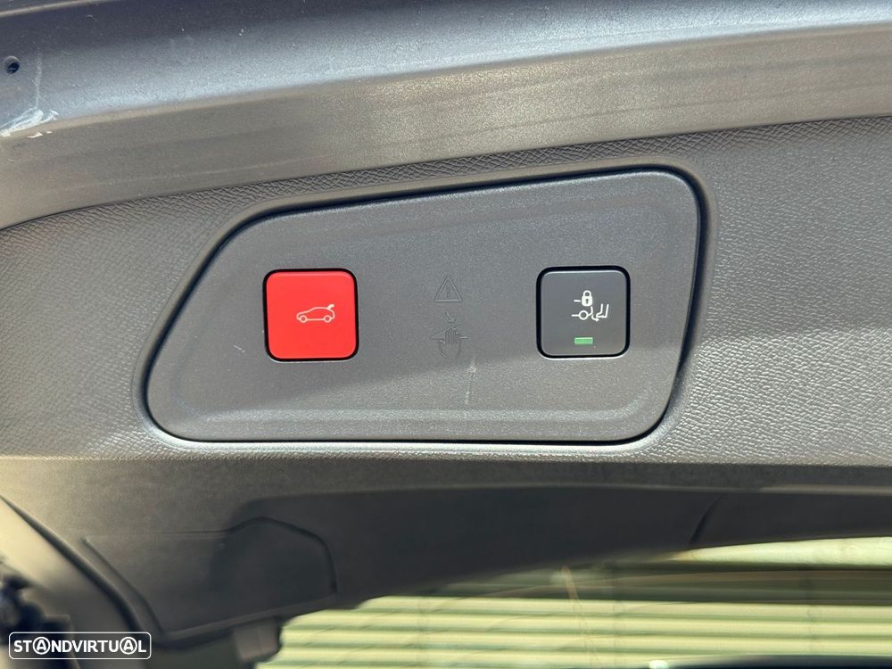 Peugeot 3008 1.6 Hybrid4 Allure Pack e-EAT8 - 22