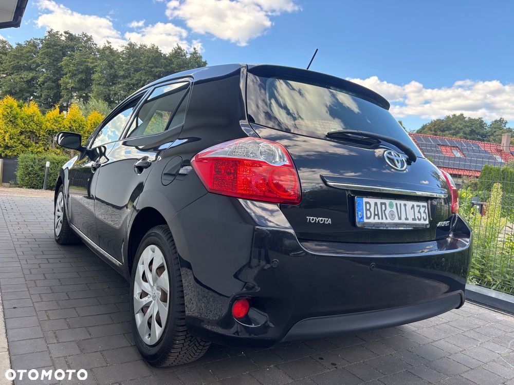 Toyota Auris 1.6 Life+ - 4