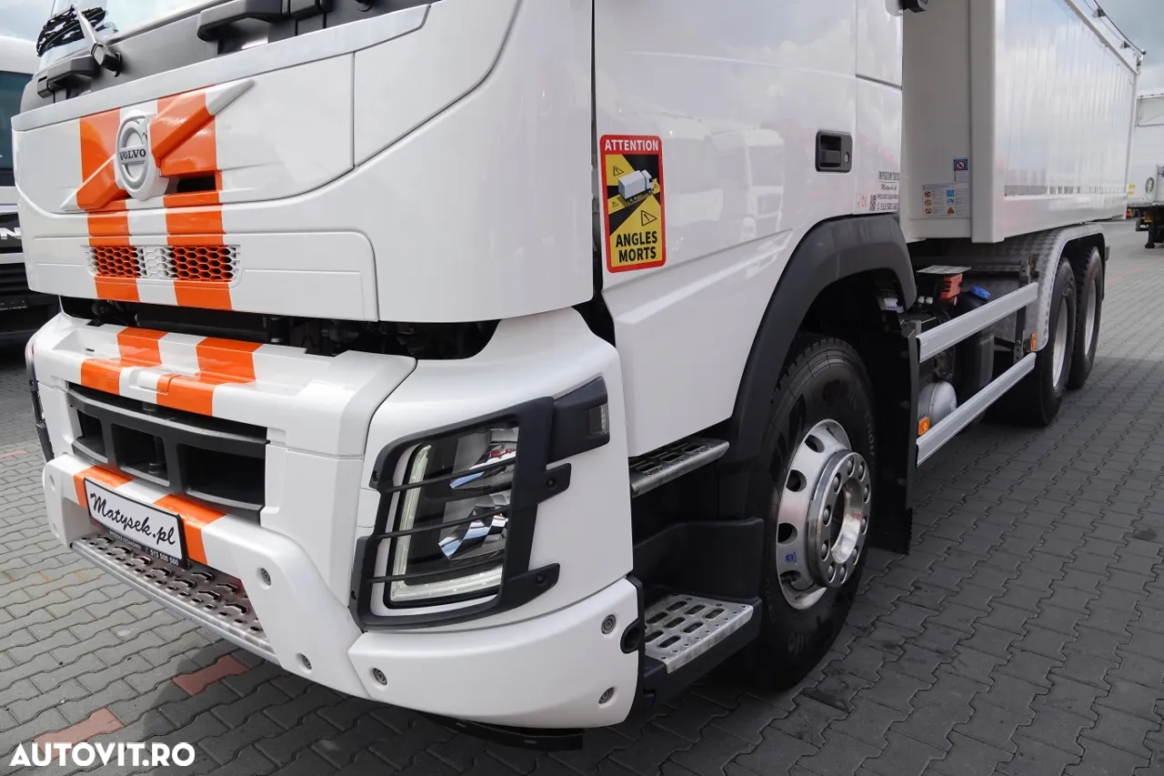 Volvo FMX 380 / 6x4 / CAMION BASCULANTE / 2019/ AXIE ELEVABILĂ / CAPACITATE DE ÎNCĂRCARE: 15.500 KG / GREUTATE: 10.500 KG / BASCULANĂ SPATE / EURO 6 / - 17