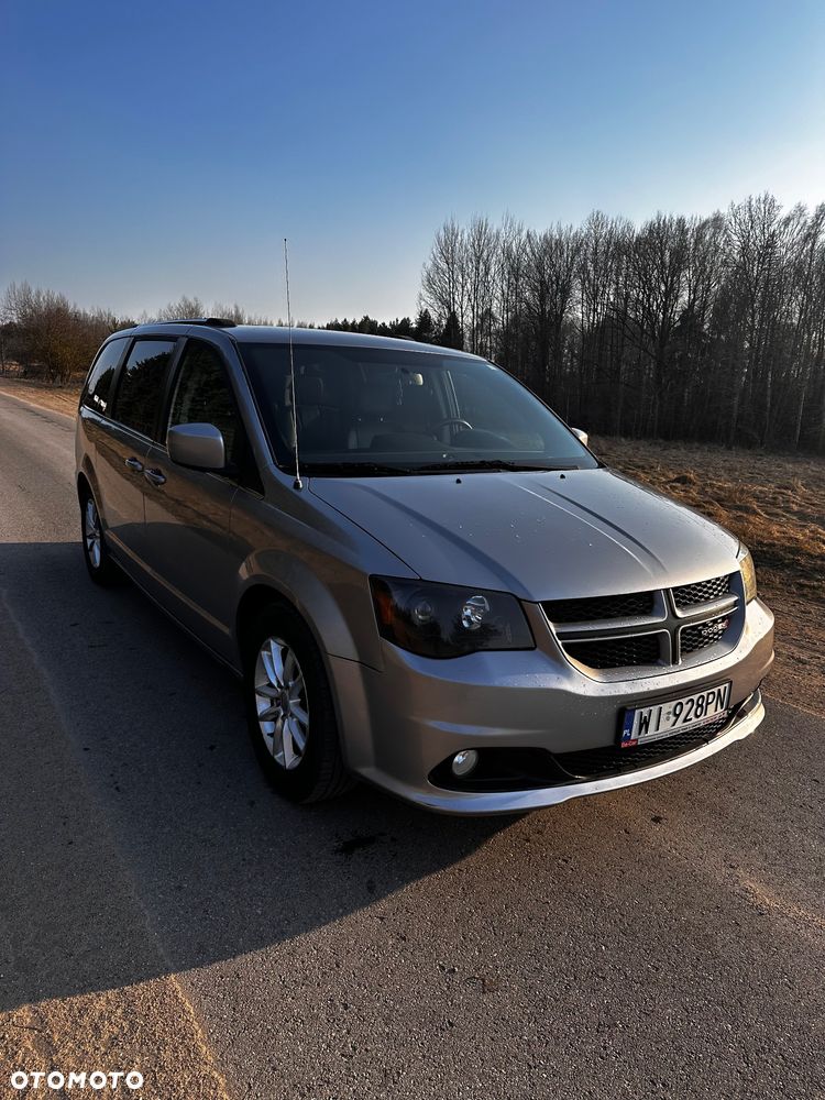 Dodge Grand Caravan 3.6 R/T - 2