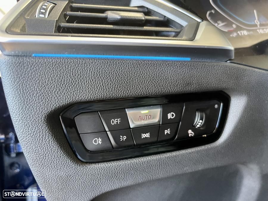 BMW 320 e Line Luxury Auto - 16