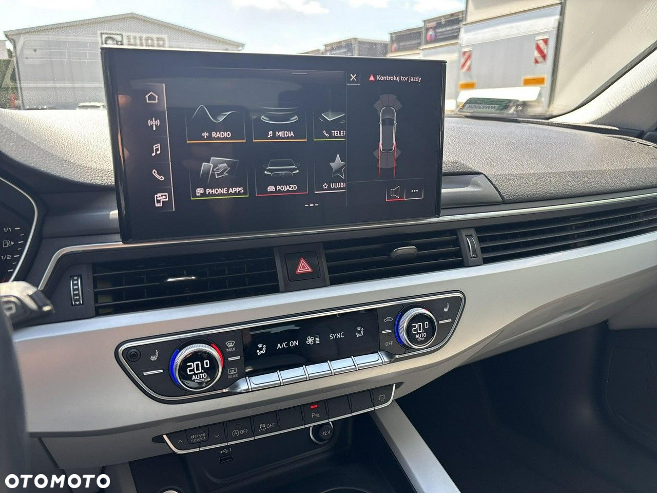 Audi A4 2.0 TDI S tronic - 23