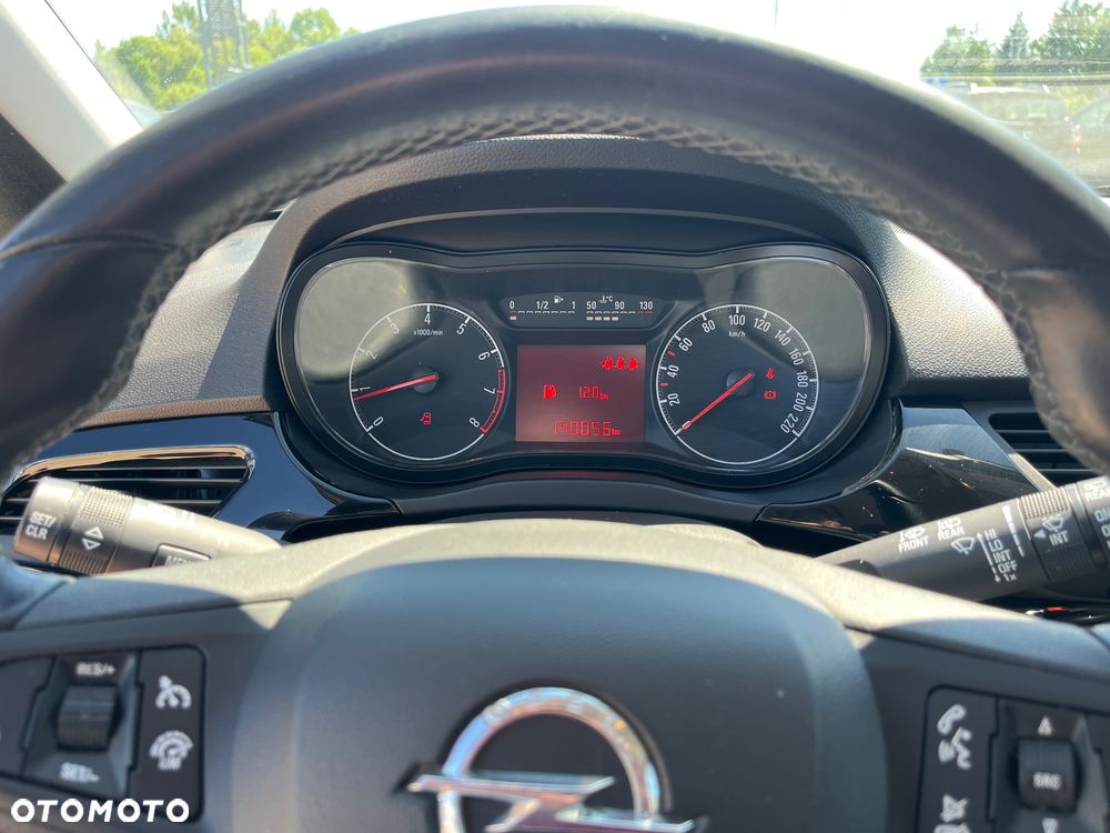 Opel Corsa 1.4 16V Innovation - 14
