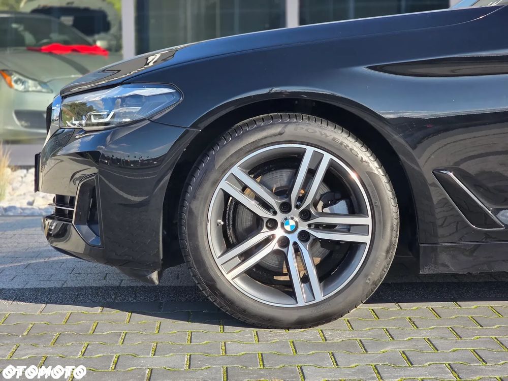 BMW Seria 5 520i GPF Business Edition sport - 14