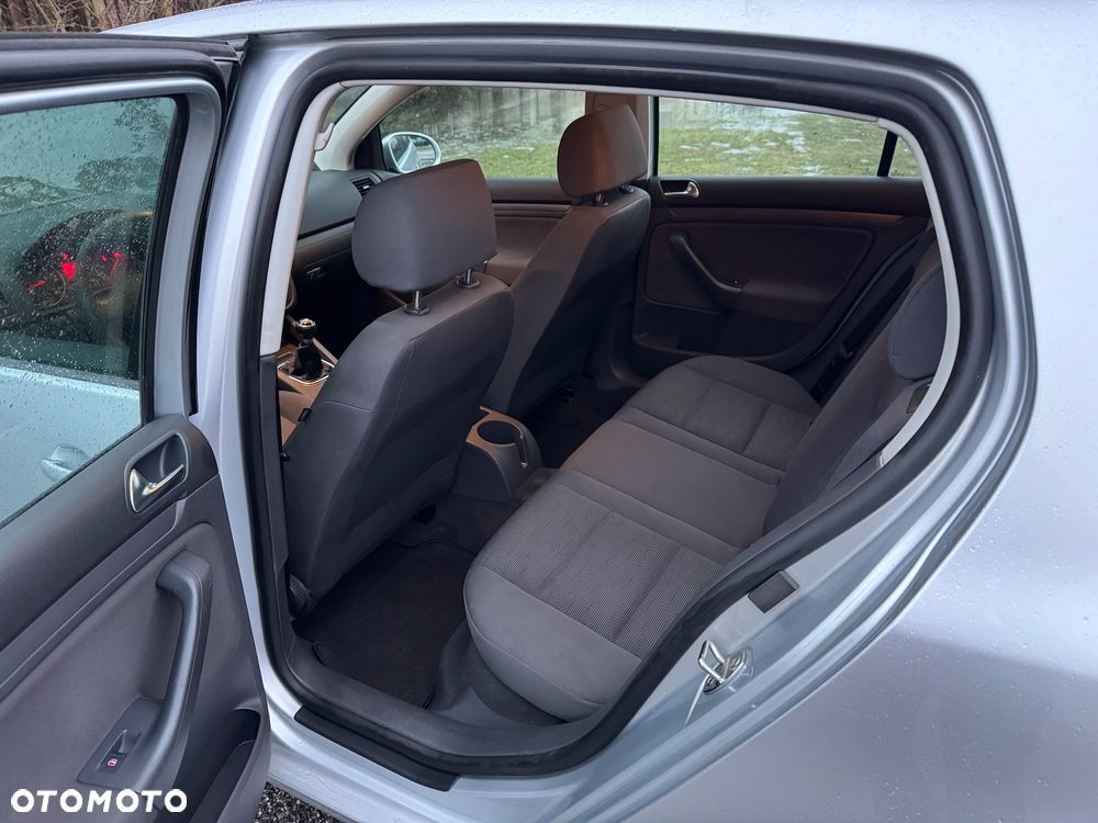 Volkswagen Golf - 12