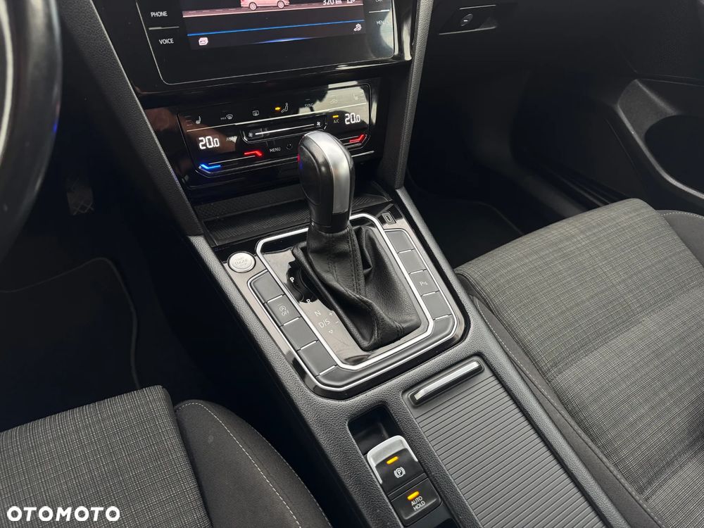 Volkswagen Passat 2.0 TSI Business DSG - 16