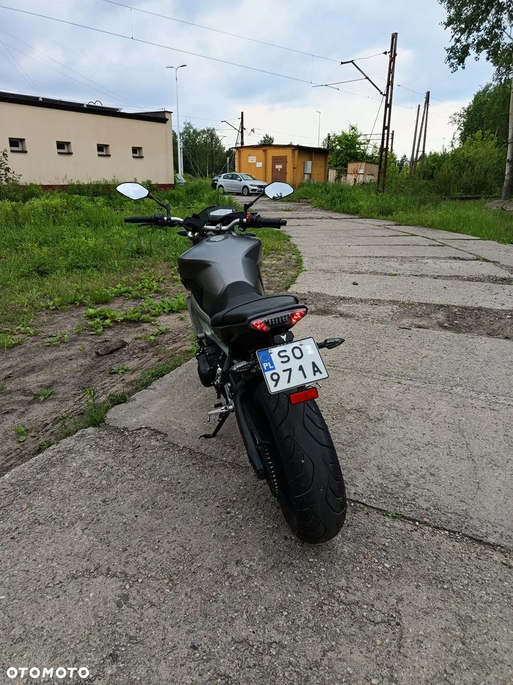 Yamaha MT - 3