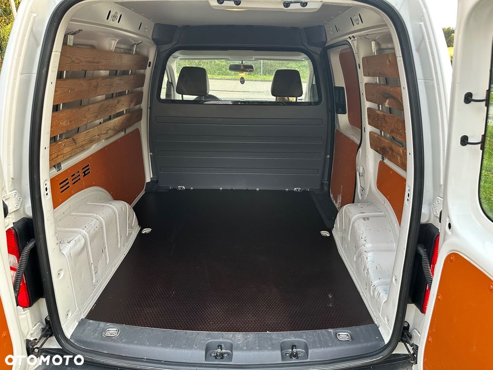 Volkswagen Caddy - 24