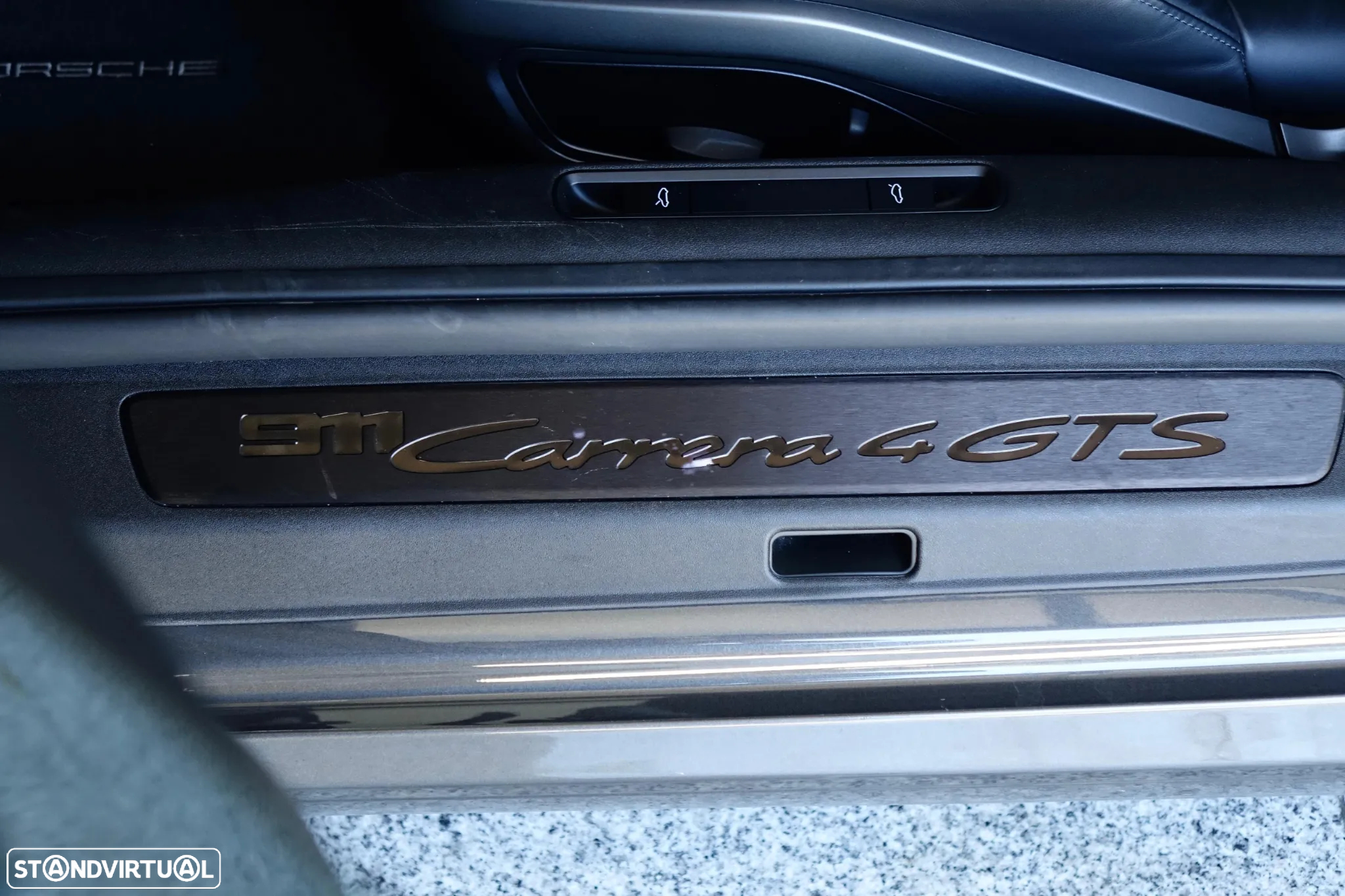 Porsche 911 (992) Carrera 4 GTS PDK - 10