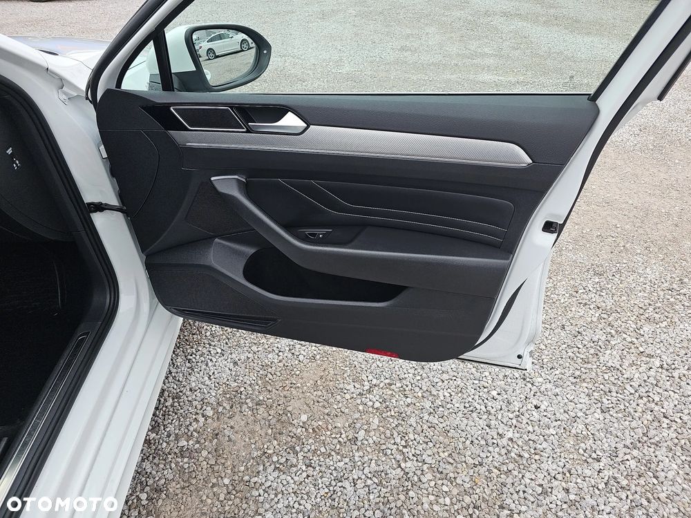 Volkswagen Passat 2.0 TDI 4Mot Elegance DSG - 25