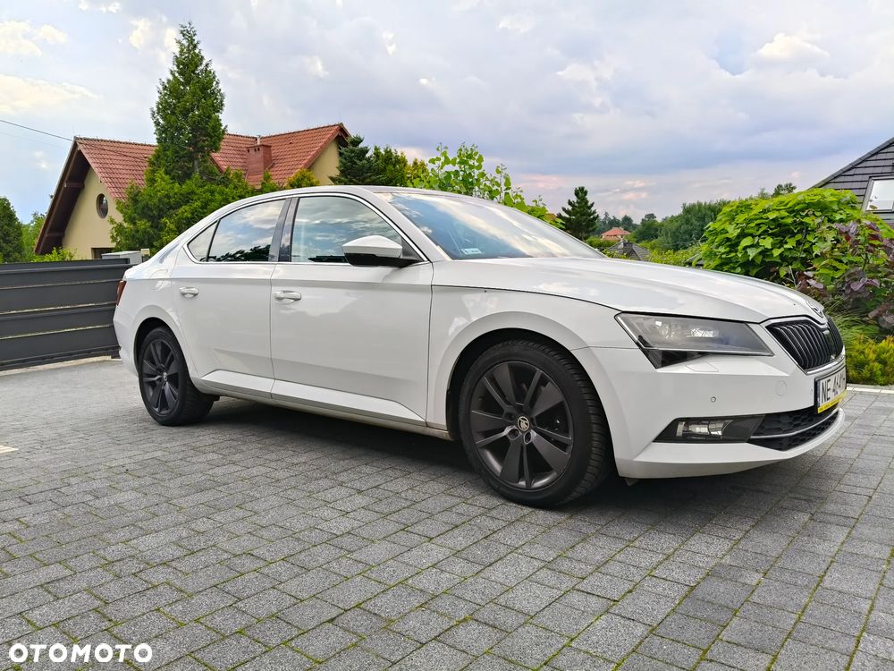 Skoda Superb 2.0 TDI Ambition DSG - 4